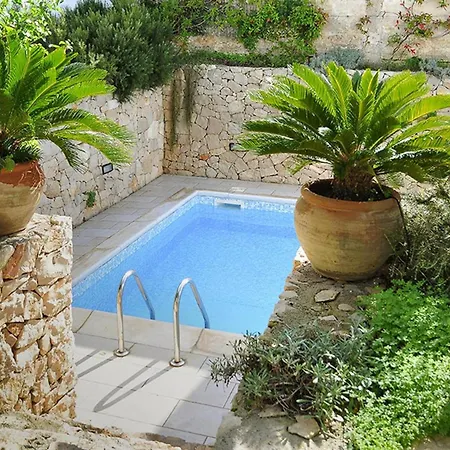 Apartments, 아파트 나르도